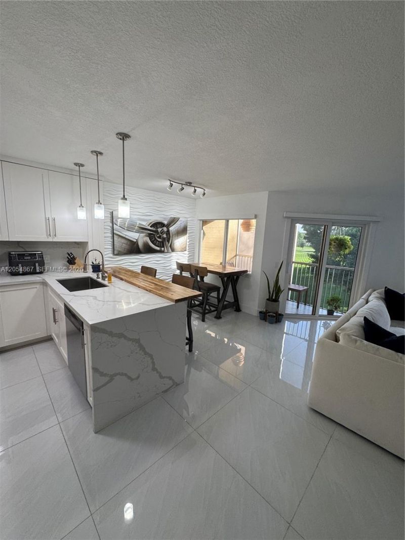 500 SW 130th Ter , Unit 302A, Pembroke Pines, FL 33027 Photo