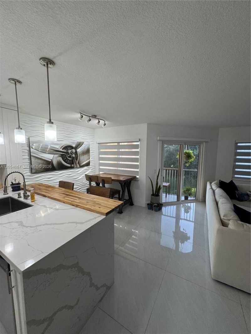 500 SW 130th Ter , Unit 302A, Pembroke Pines, FL 33027 Photo