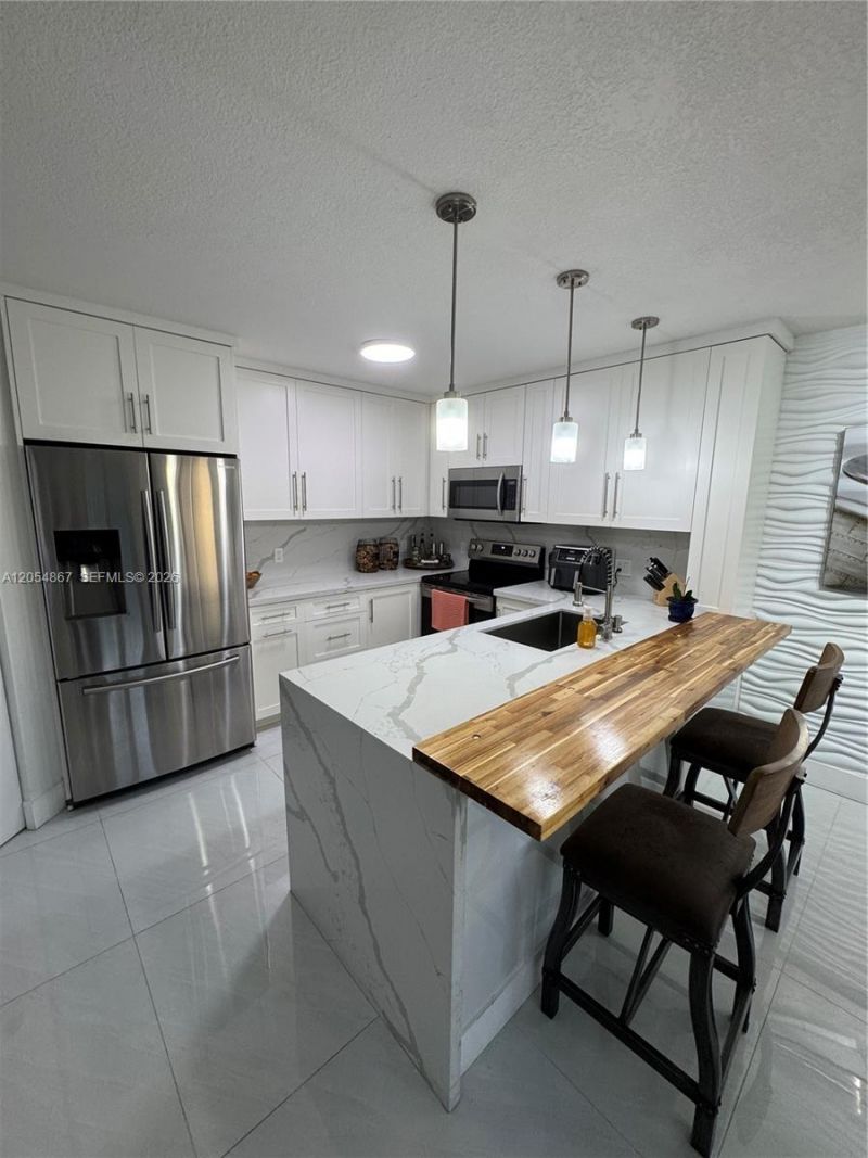500 SW 130th Ter , Unit 302A, Pembroke Pines, FL 33027 Photo