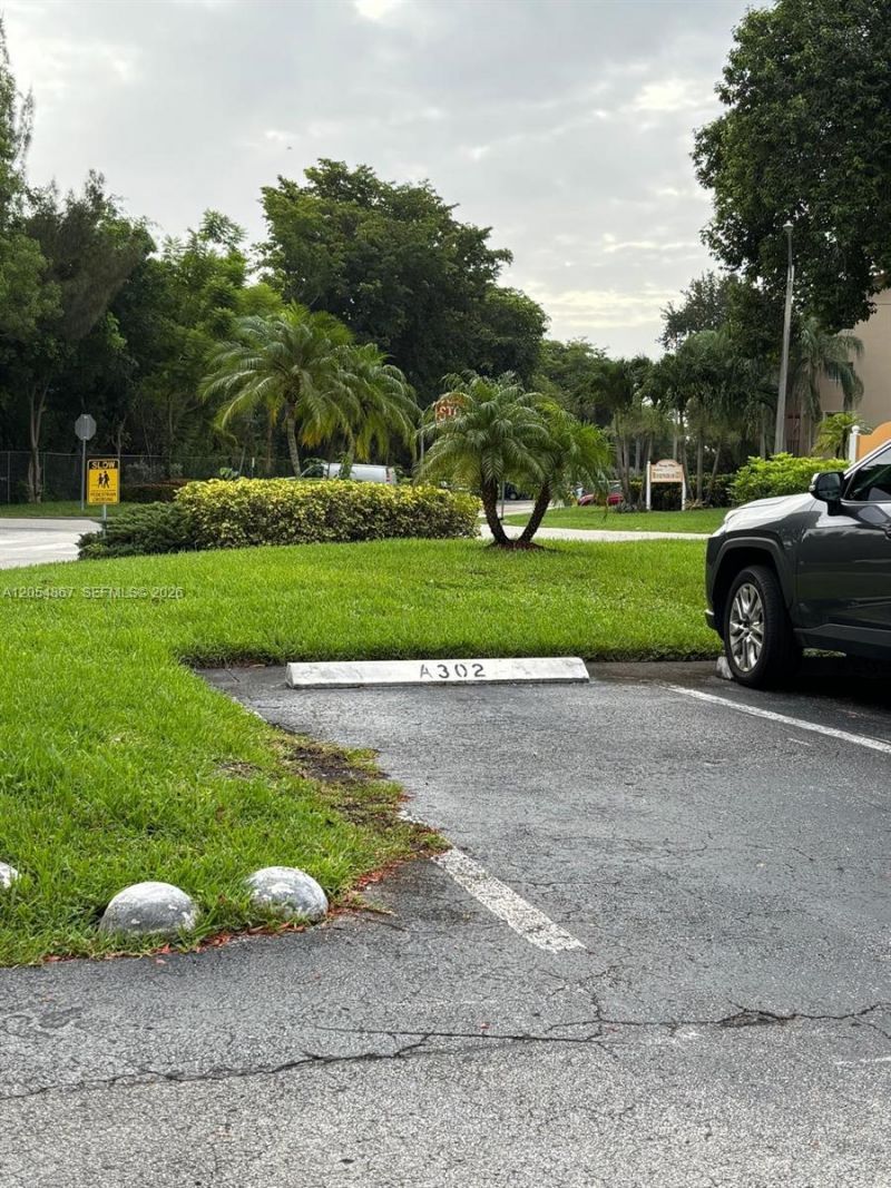 500 SW 130th Ter , Unit 302A, Pembroke Pines, FL 33027 Photo