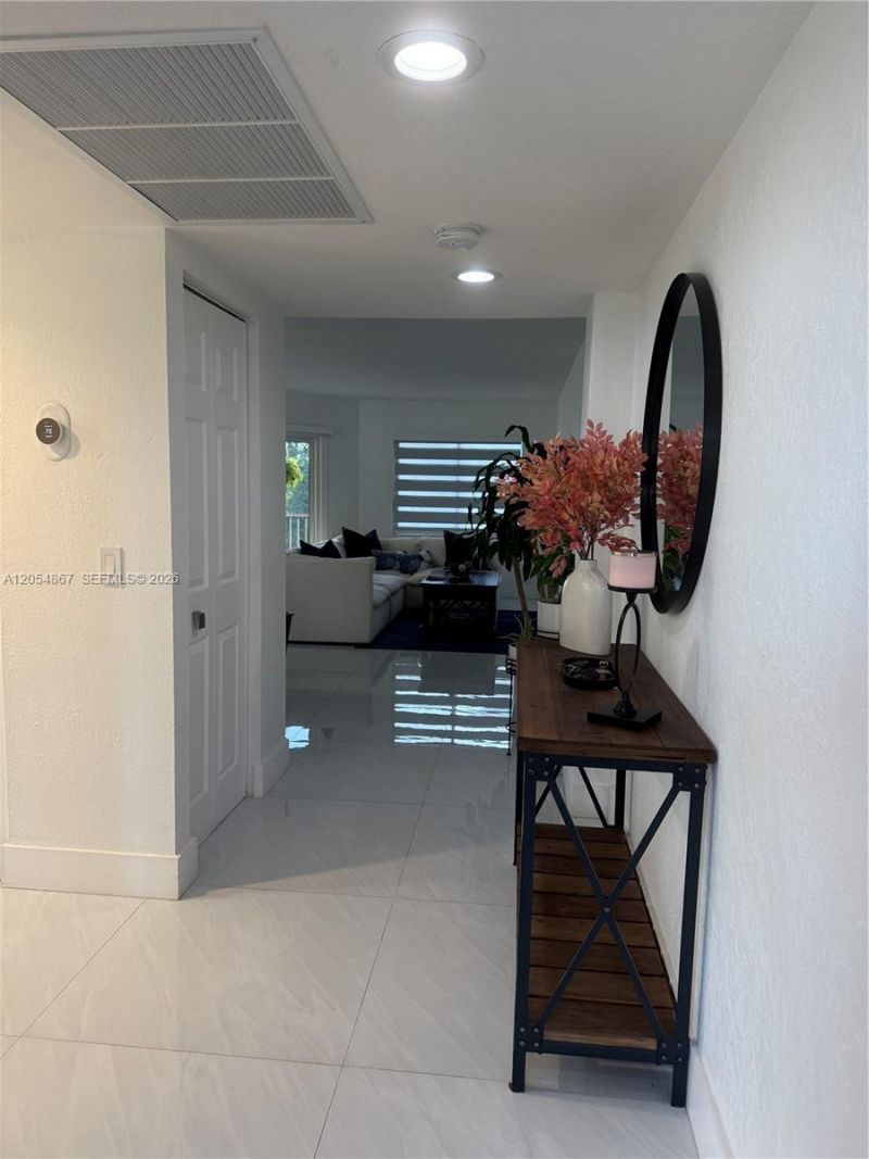 500 SW 130th Ter, Unit 302A, Pembroke Pines, FL 33027 Photo