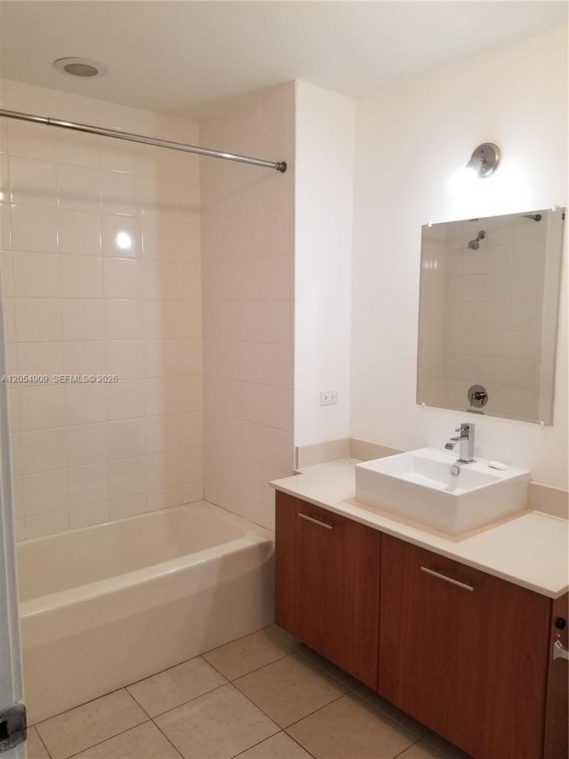 3301 NE 1st Ave , Unit H2407, Miami, FL 33137 Photo