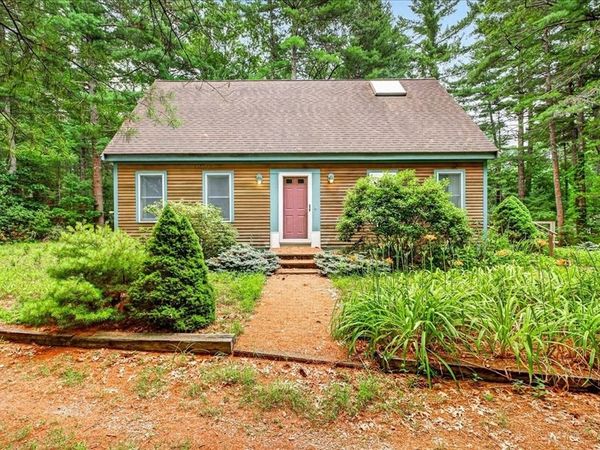 37 Leonard Street, Carver, MA 02330