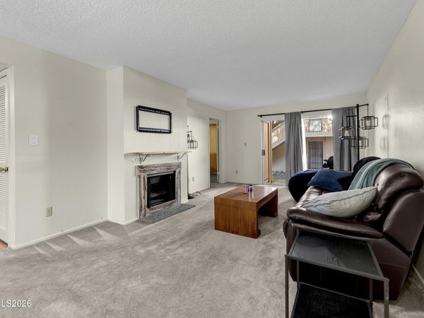 2300 Dickerson Road, Unit APT 39, Reno, NV 89503