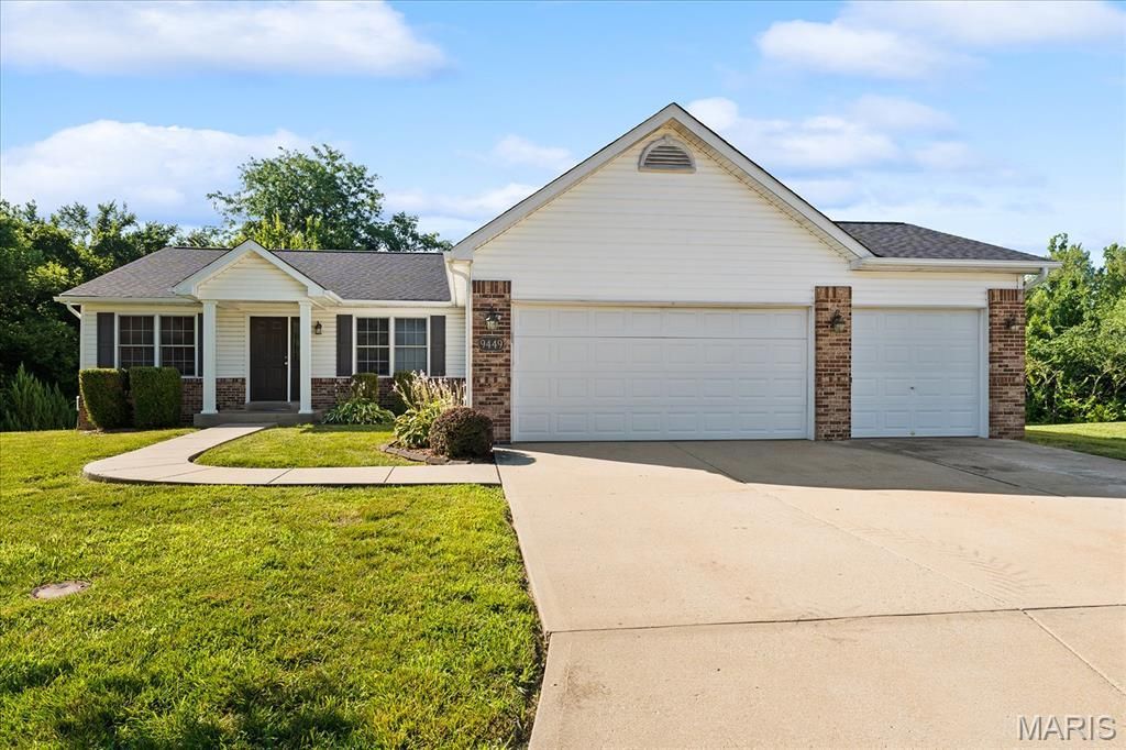 9449 Marbarry Drive , Fairview Heights, IL 62208 Main Photo