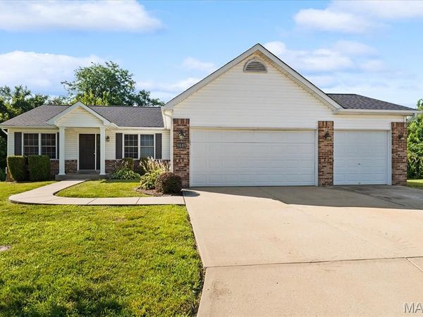 9449 Marbarry Drive , Fairview Heights, IL 62208