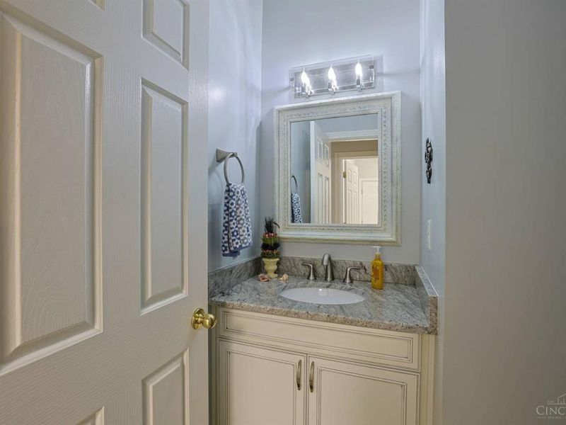 6936 Crown Pointe Drive, Liberty Township, OH 45011 Photo 36