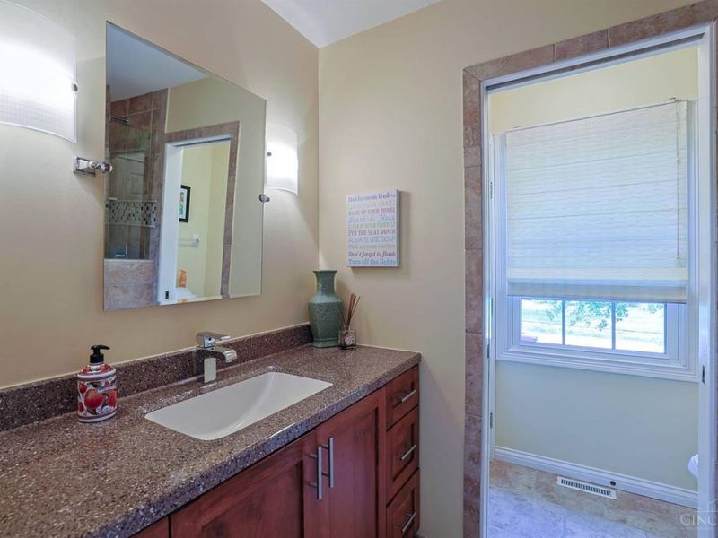 6936 Crown Pointe Drive, Liberty Township, OH 45011 Photo 37