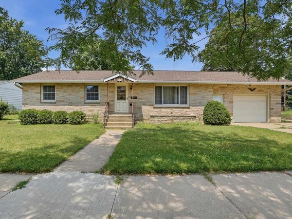 2416 CENTER STREET, Stevens Point, WI 54481