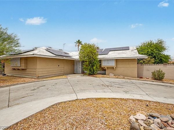 4000 Fortune Avenue, Las Vegas, NV 89107
