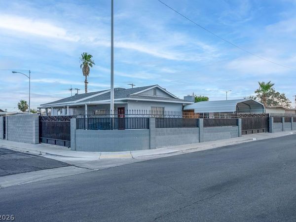 5185 Sun Valley Drive , Las Vegas, NV 89122