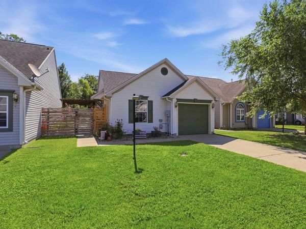 9711 Cayes Drive, Evansville, IN 47725