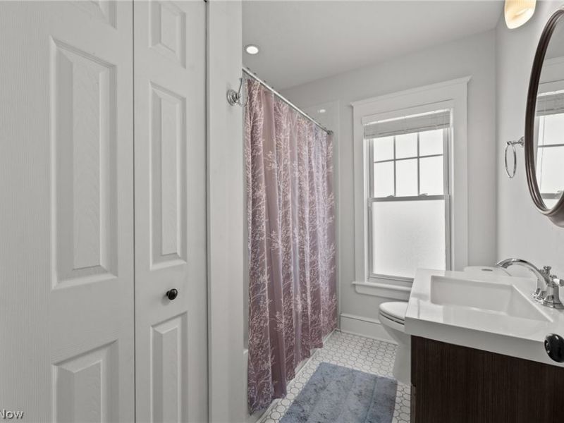 1373 Lakeland Avenue, Lakewood, OH 44107 Photo 33