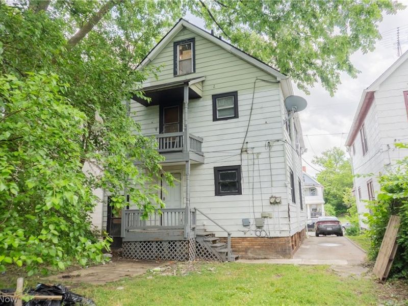 9917 Manor Avenue, Cleveland, OH 44104 Photo 2