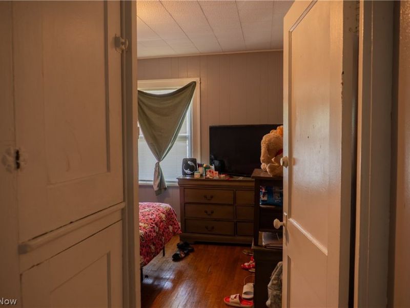 9917 Manor Avenue, Cleveland, OH 44104 Photo 40