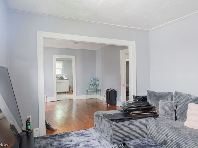 9917 Manor Avenue, Cleveland, OH 44104 Photo 6