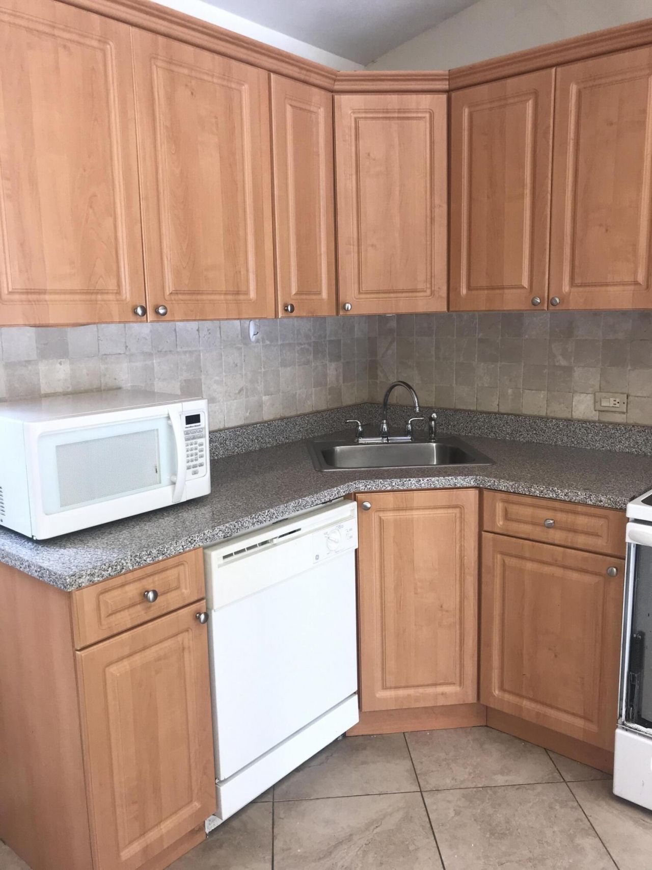 845 NW 98th Avenue, Plantation, FL 33324 Photo