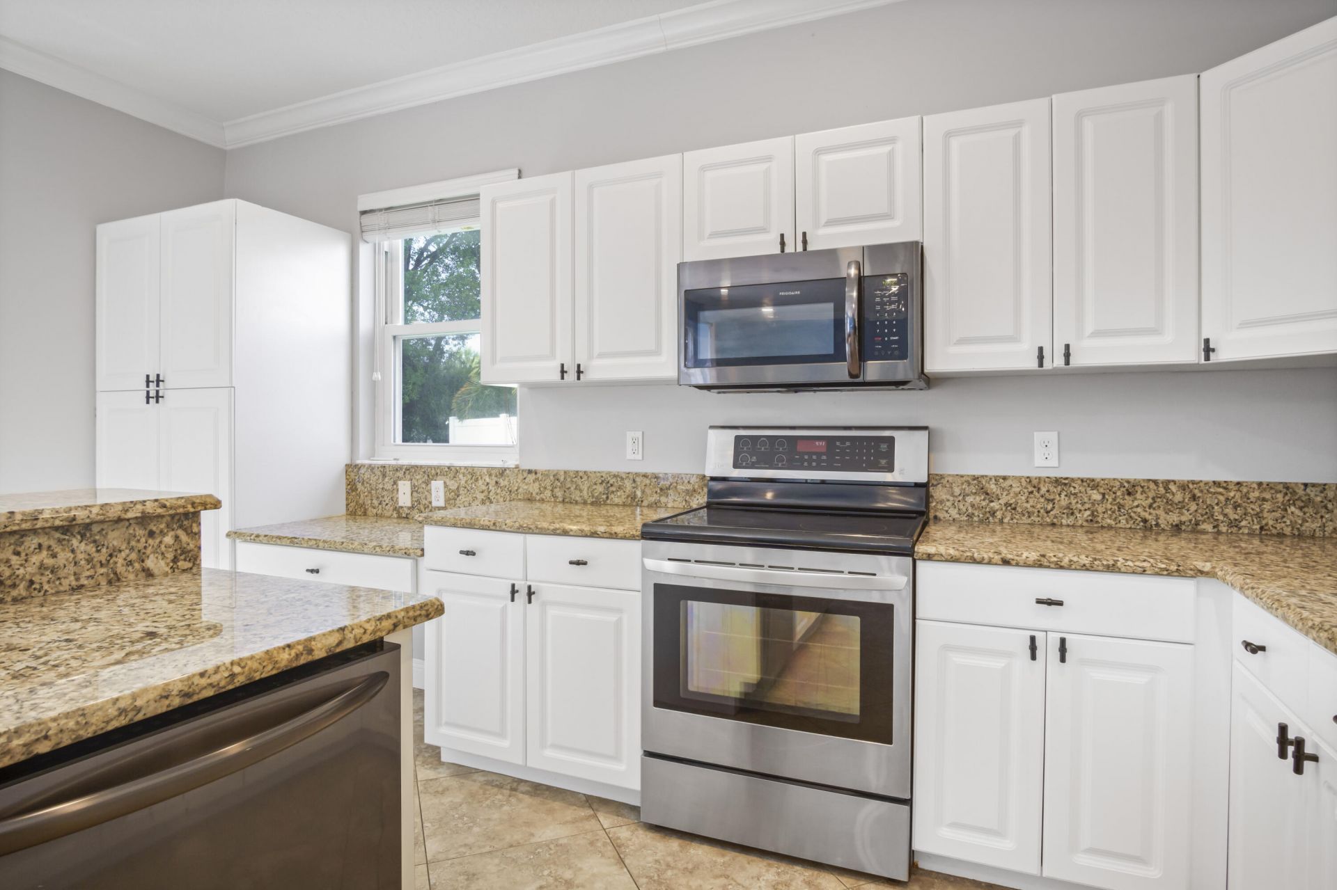 7798 Oak Grove Circle, Lake Worth, FL 33467 Photo