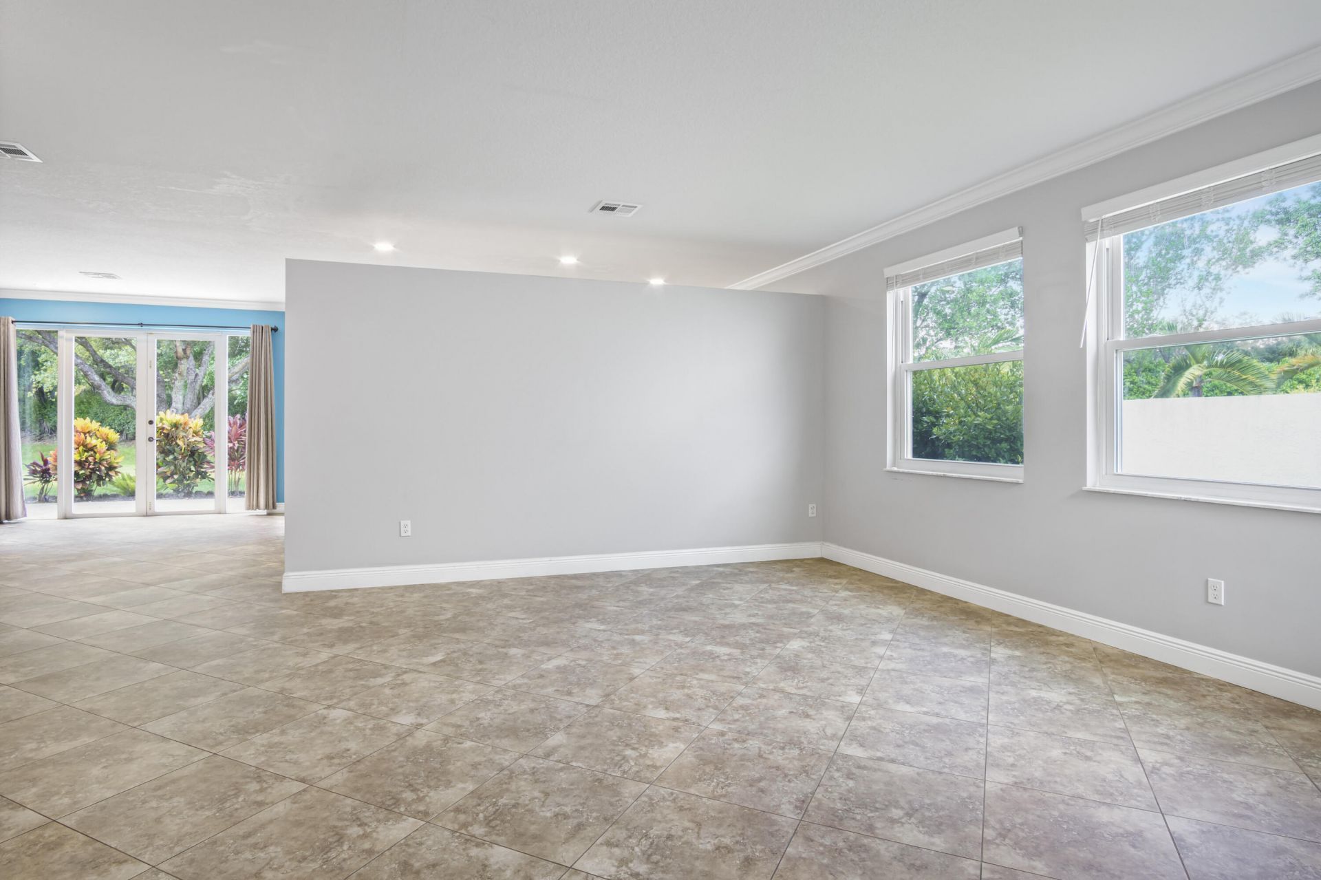 7798 Oak Grove Circle, Lake Worth, FL 33467 Photo