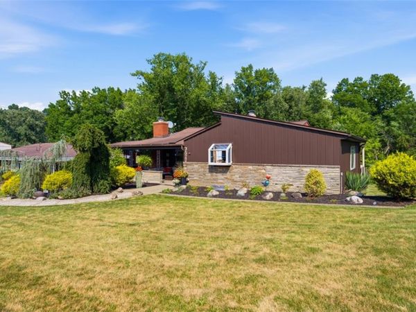 3577 S Park Rd , Bethel Park, PA 15102