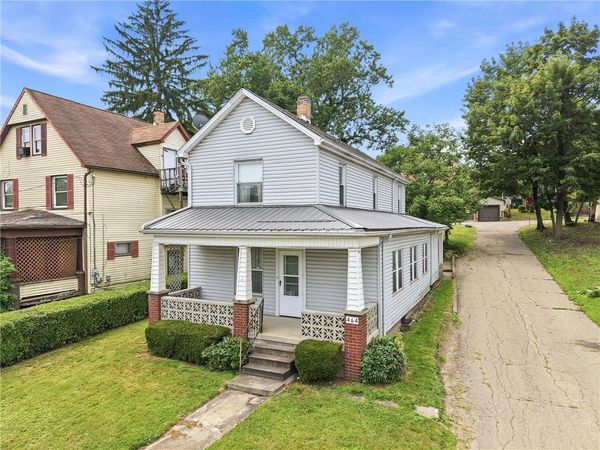 464 Logan Ave , Sharon, PA 16146