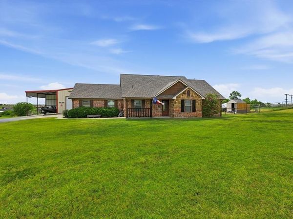 171 Ridge Top Drive, Decatur, TX 76234