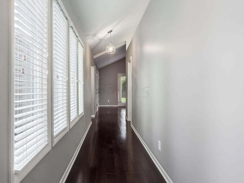 2242 Wickliffe Road, Columbus, OH 43221 Photo 25