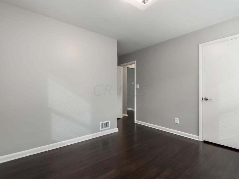 2242 Wickliffe Road, Columbus, OH 43221 Photo 30