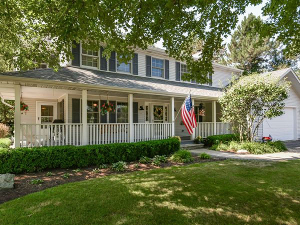 371 Frost Dr, Williams Bay, WI 53191