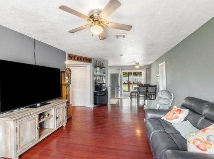 6060 Gilman Way, North Highlands, CA 95660 Photo