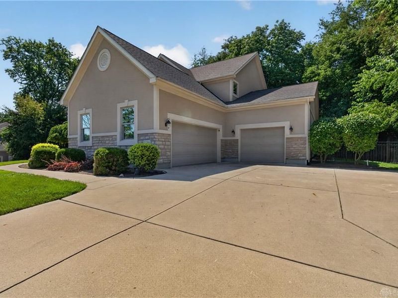 2298 Crestridge Drive, Butler Township, OH 45414 Photo 56