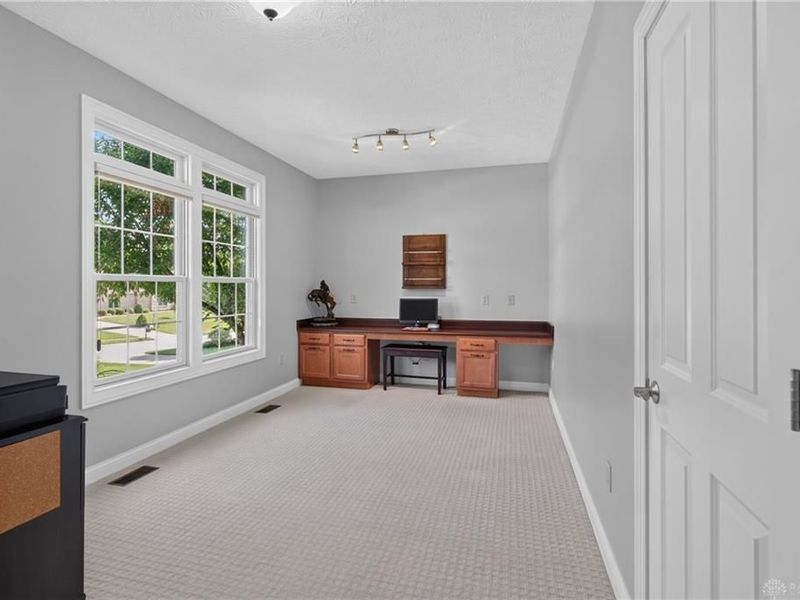 2298 Crestridge Drive, Butler Township, OH 45414 Photo 7