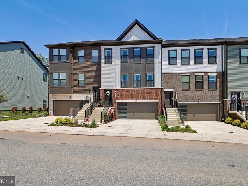 1120 Crested Wood Drive, Laurel, MD 20724 Main Photo