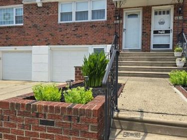 10222 ALBEMARLE LANE, PHILADELPHIA, PA 19114