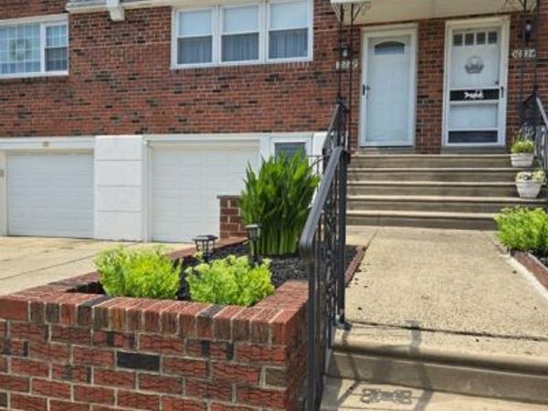10222 ALBEMARLE LANE, PHILADELPHIA, PA 19114