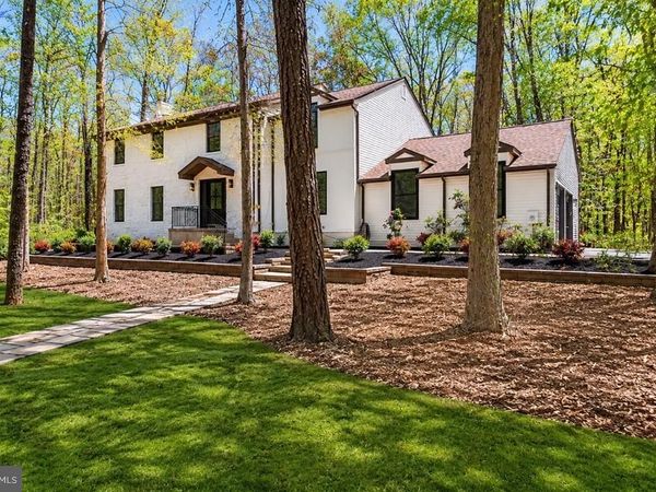 1 DICKSON DRIVE, MEDFORD, NJ 08055