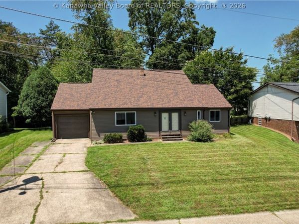 122 Timberlake Circle, Scott Depot, WV 25560