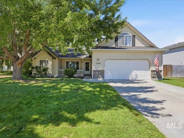 2505 S Bluegrass Dr, Nampa, ID 83686