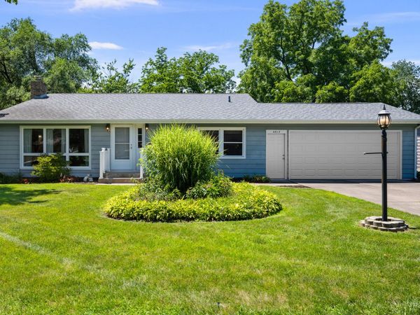 4517 5th Street A , East Moline, IL 61244