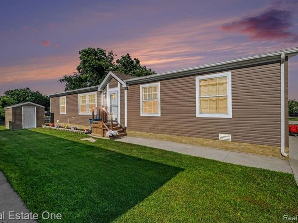 6548 Prince Blvd, Tyrone Twp, MI 48430