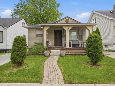 439 Cleveland Avenue, Lincoln Park, MI 48146