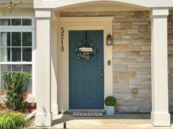 5210 Addington Drive, Commerce Twp, MI 48390