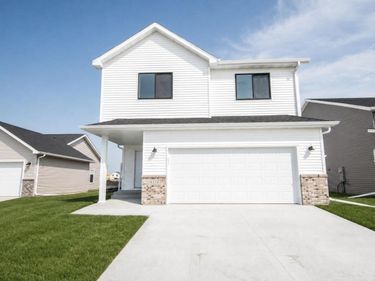 6373 Saint Ann Avenue , Horace, ND 58047