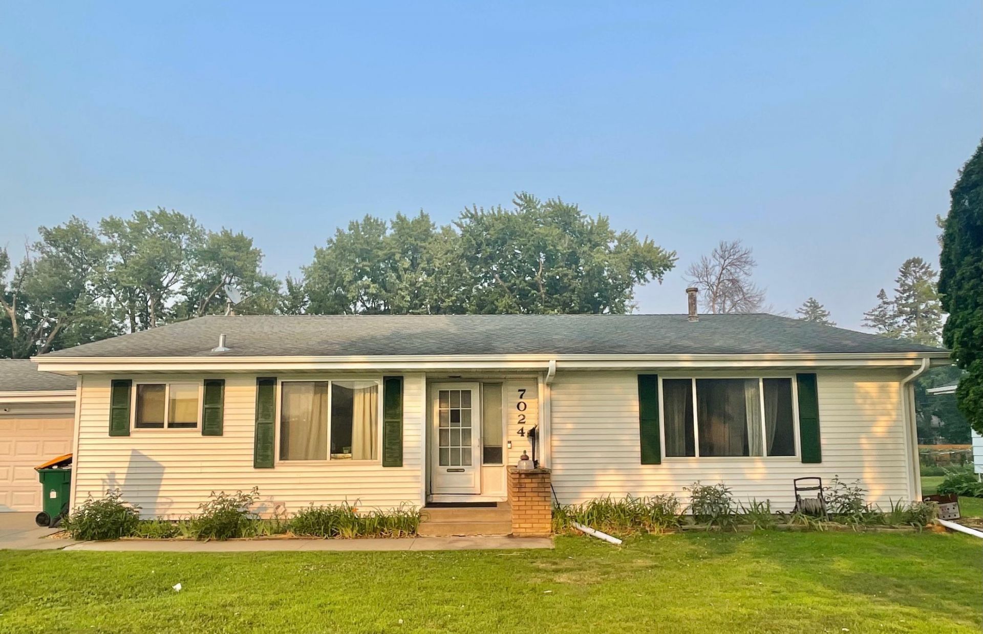 7024 Halifax Avenue N, Brooklyn Center, MN 55429