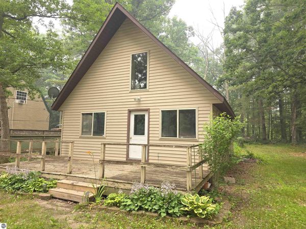 3185 Allen Road, Hale, MI 48739