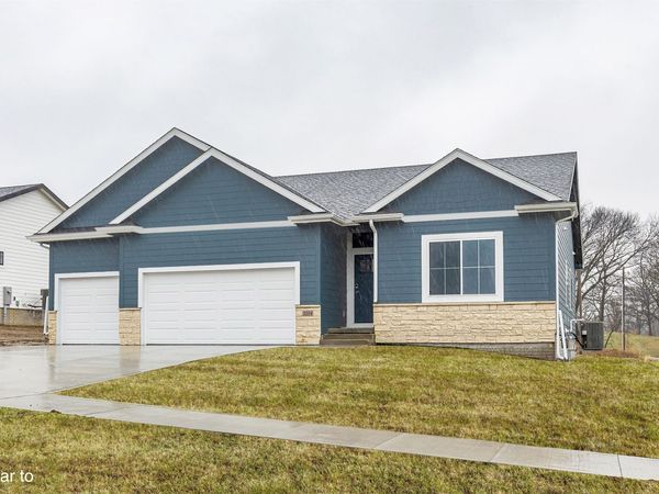 1737 SW Sienna Court, Grimes, IA 50111