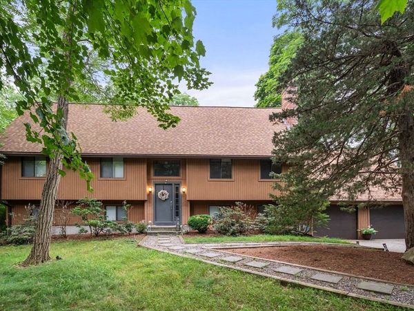 34 Parker Rd, Framingham, MA 01702