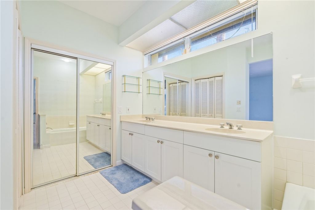 2149 Via Fuentes, Unit 2149, Vero Beach, FL 32963 Photo