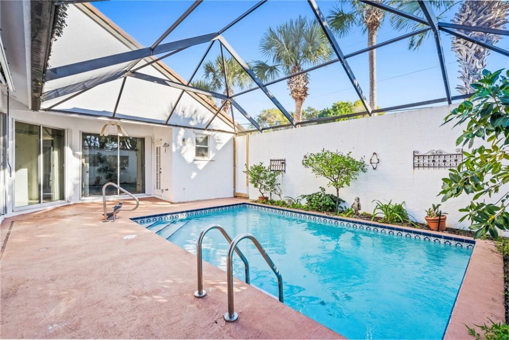 2149 Via Fuentes, Unit 2149, Vero Beach, FL 32963 Photo