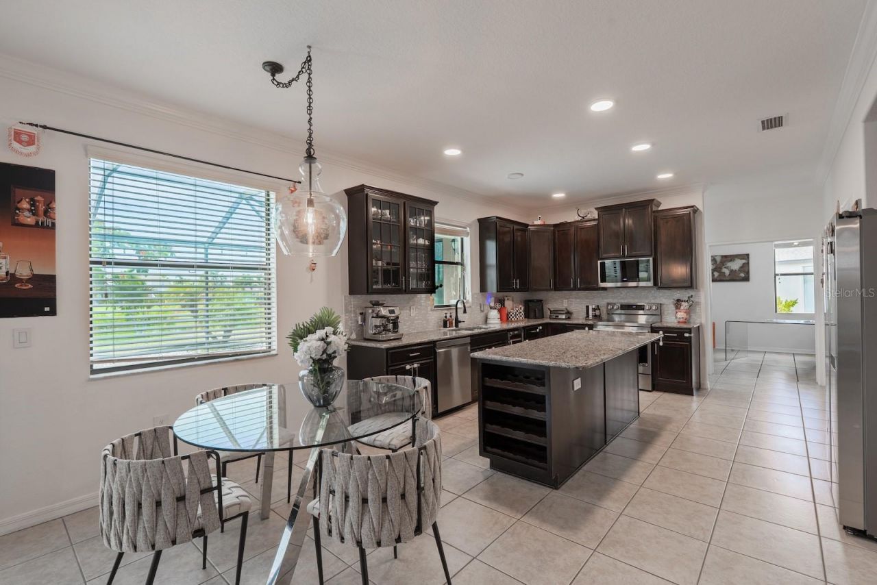 360 Hope Bay Loop, Apollo Beach, FL 33572 Photo